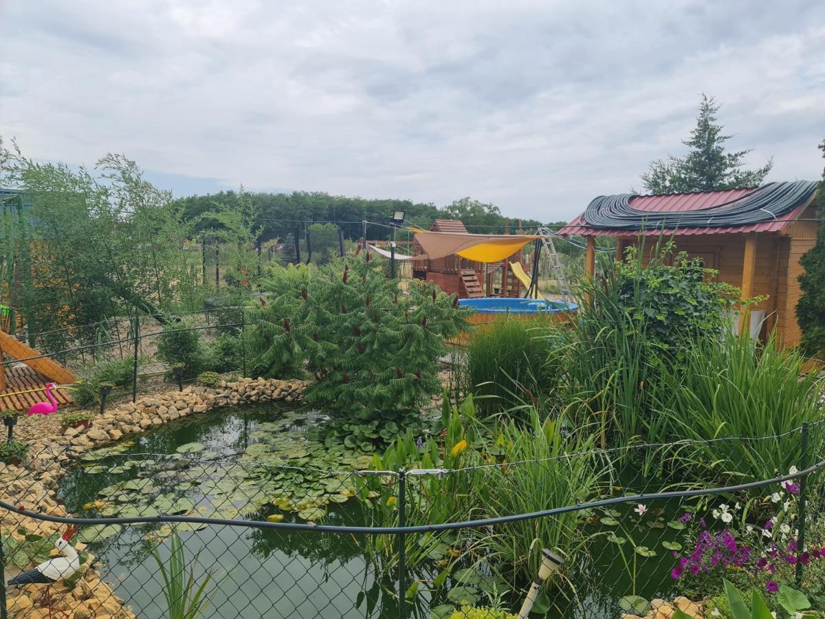 Hobby Vendeghaz Appartement Kiskunmajsa Buitenkant foto