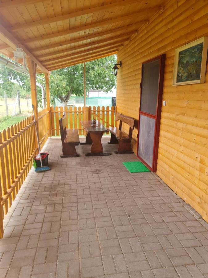 Hobby Vendeghaz Appartement Kiskunmajsa Buitenkant foto